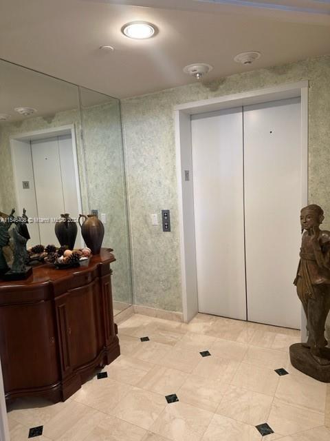 ONE ISLAND PLACE CONDO II - Residential