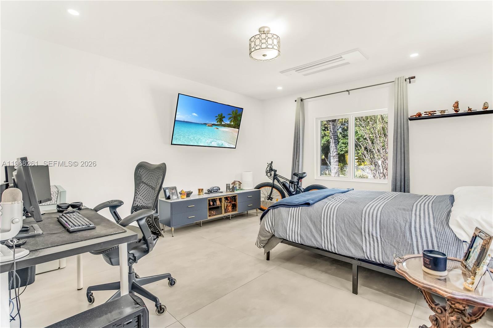 ALTOS DEL MAR NO 5 - Residential