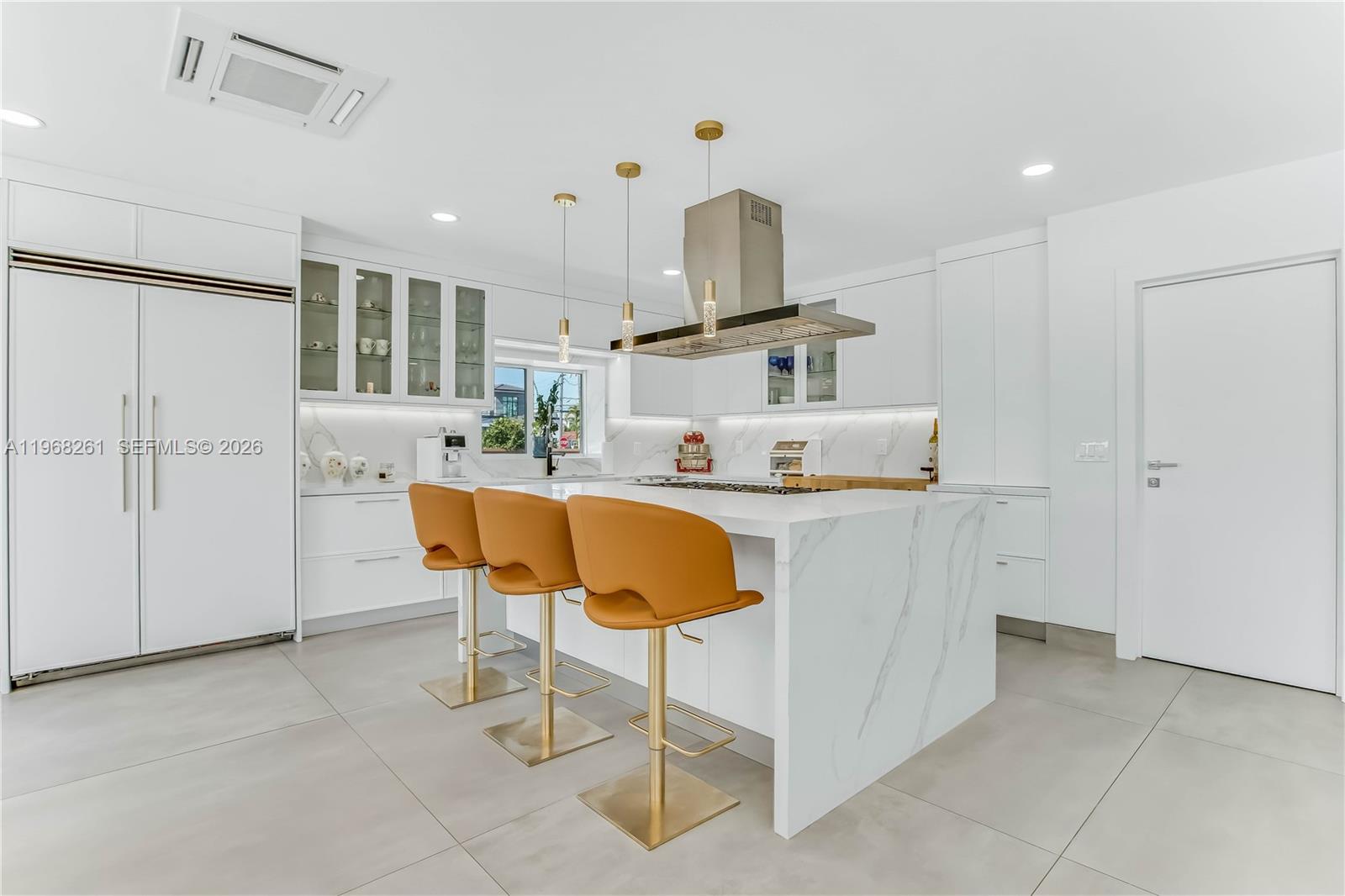 ALTOS DEL MAR NO 5 - Residential