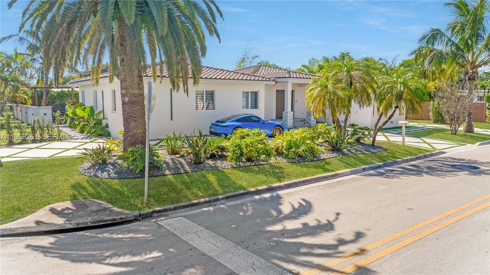 ALTOS DEL MAR NO 5 - Residential