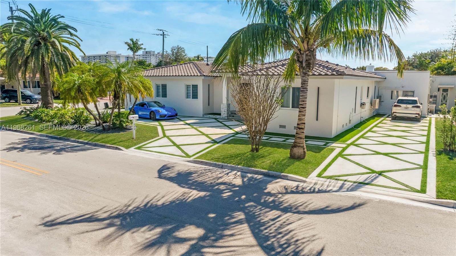 ALTOS DEL MAR NO 5 - Residential