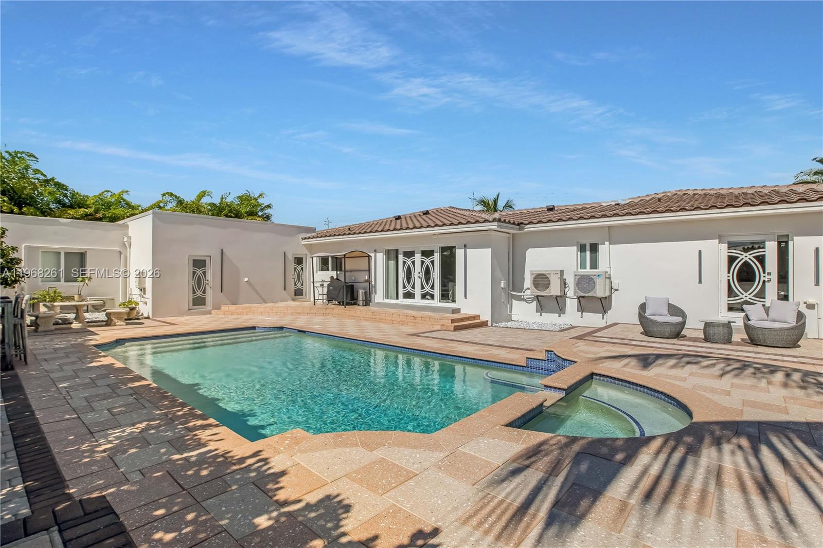 ALTOS DEL MAR NO 5 - Residential