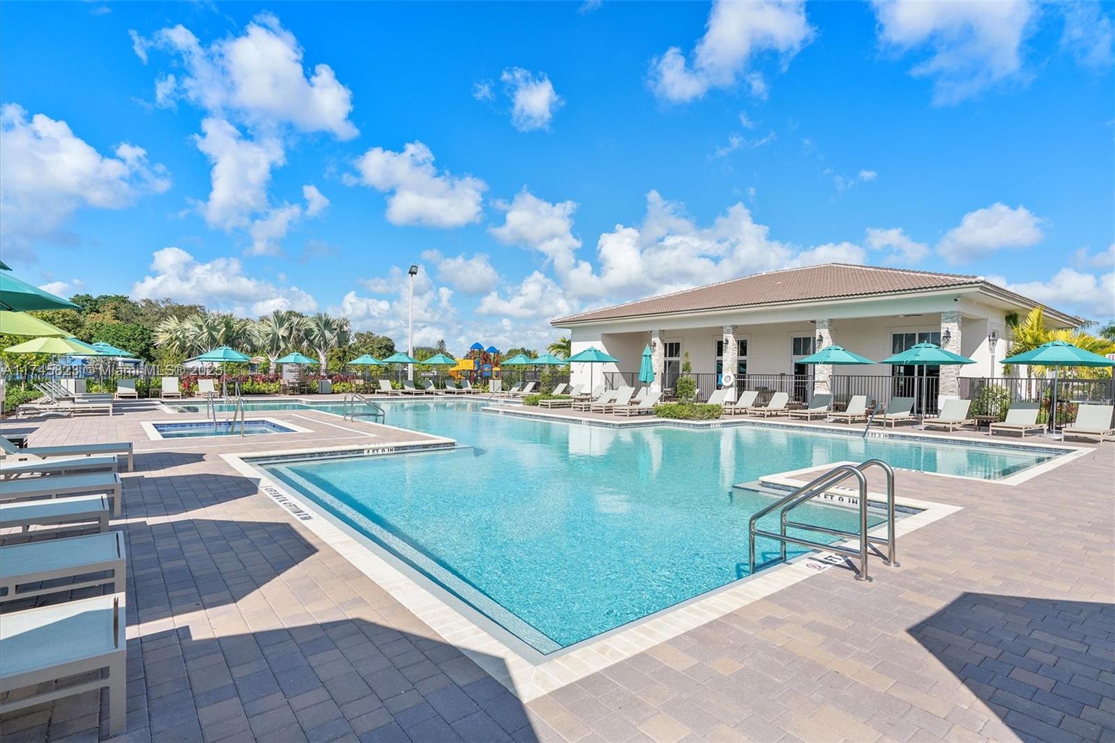 GOLF PARK SEC 1 - Residential