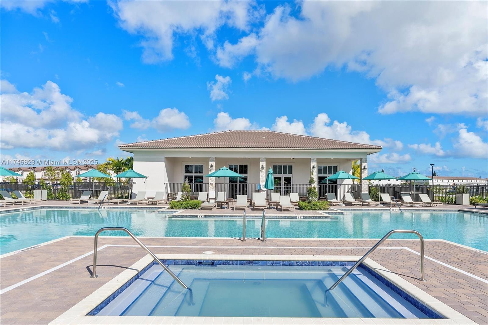 GOLF PARK SEC 1 - Residential