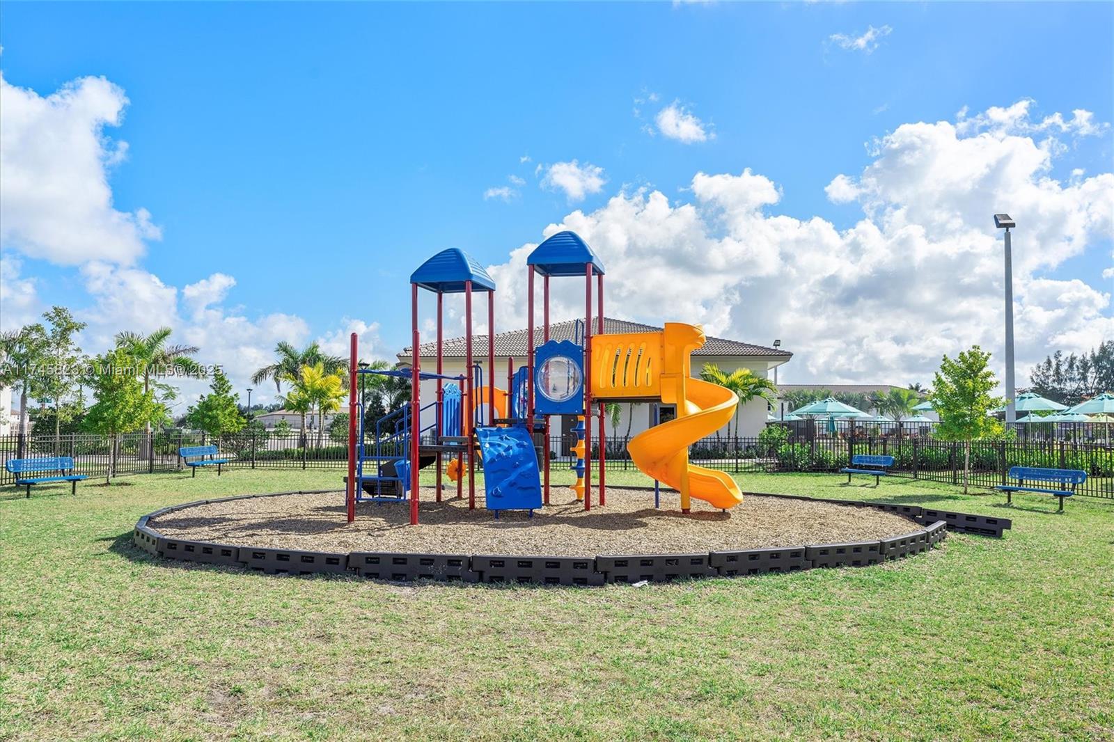 GOLF PARK SEC 1 - Residential