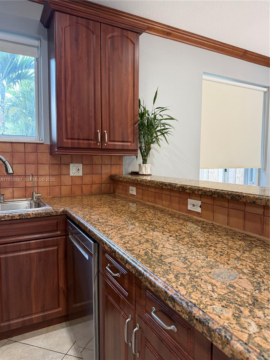 1055 NE 85th St 1055