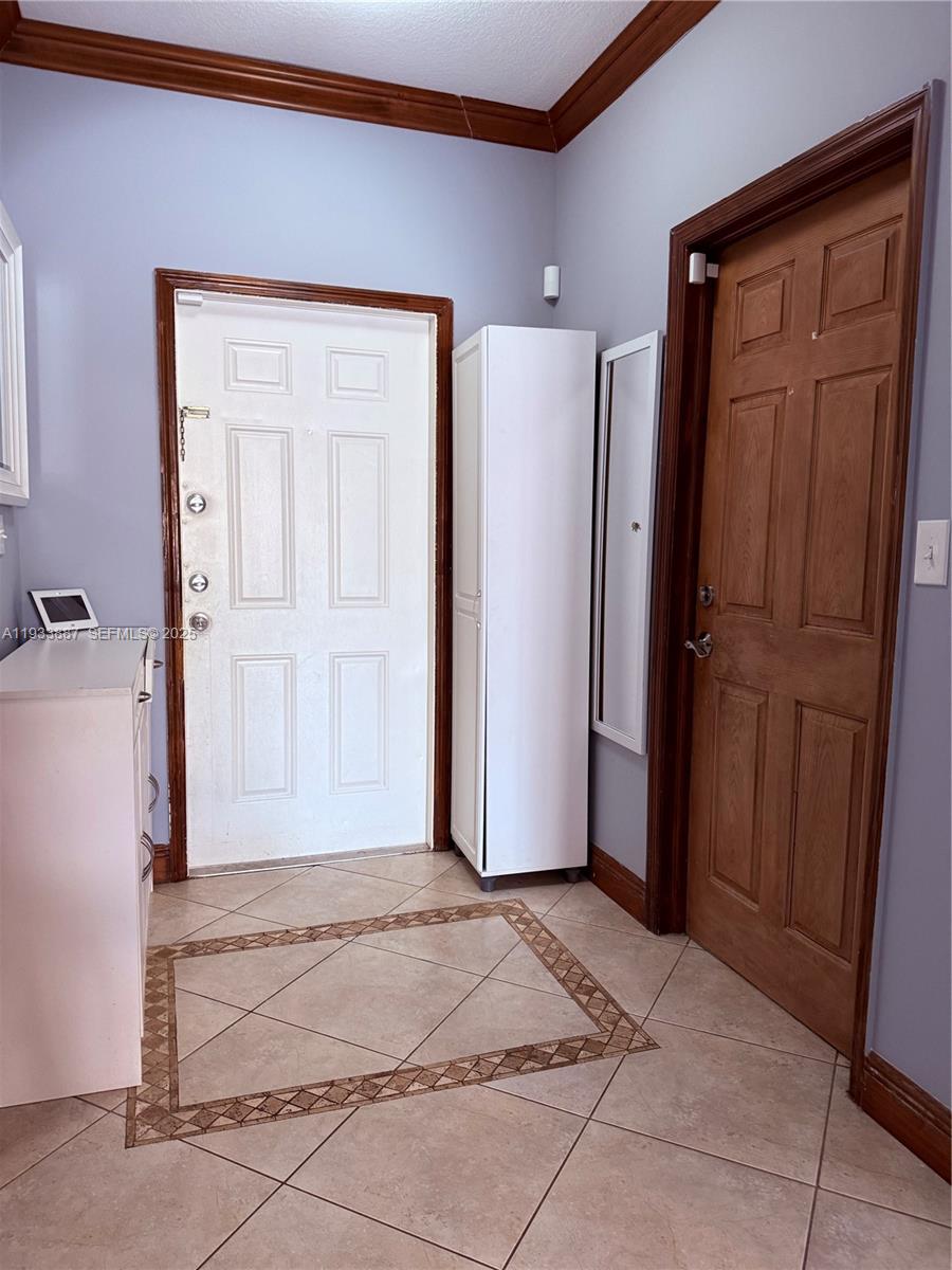 1055 NE 85th St 1055