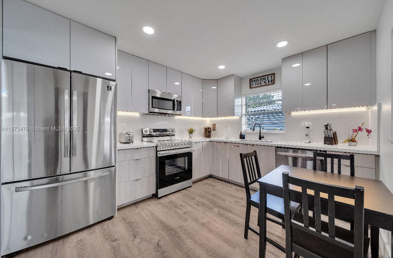 MELROSE PARK SEC 6 GREEN - Residential