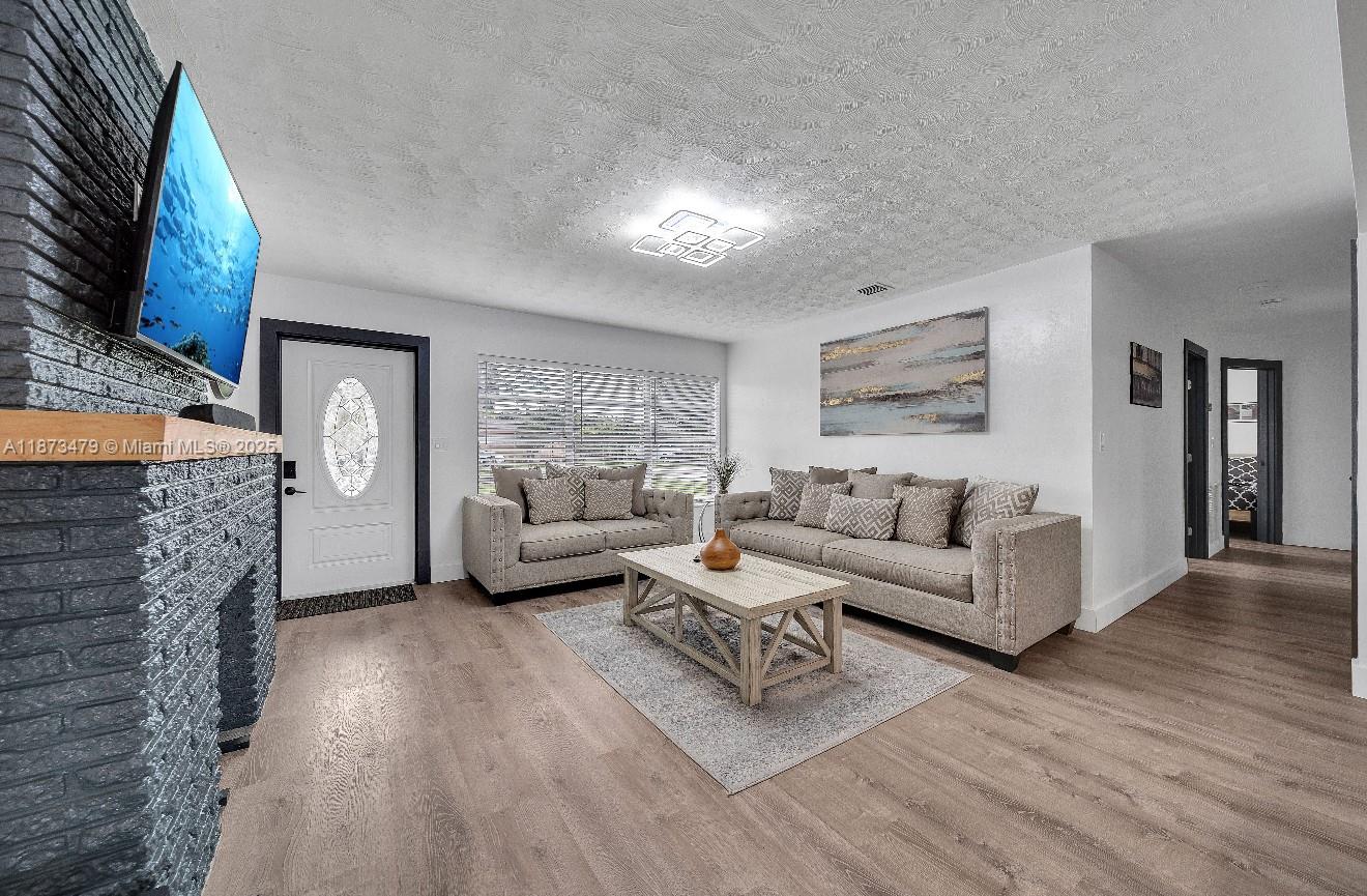 MELROSE PARK SEC 6 GREEN - Residential