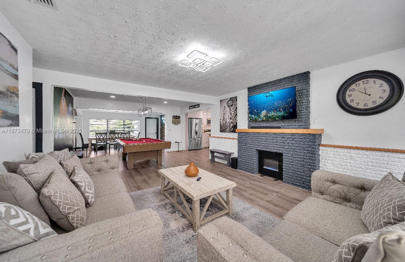 MELROSE PARK SEC 6 GREEN - Residential