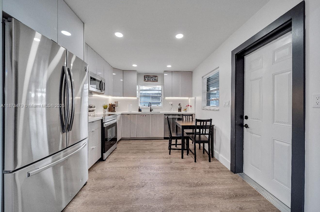 MELROSE PARK SEC 6 GREEN - Residential