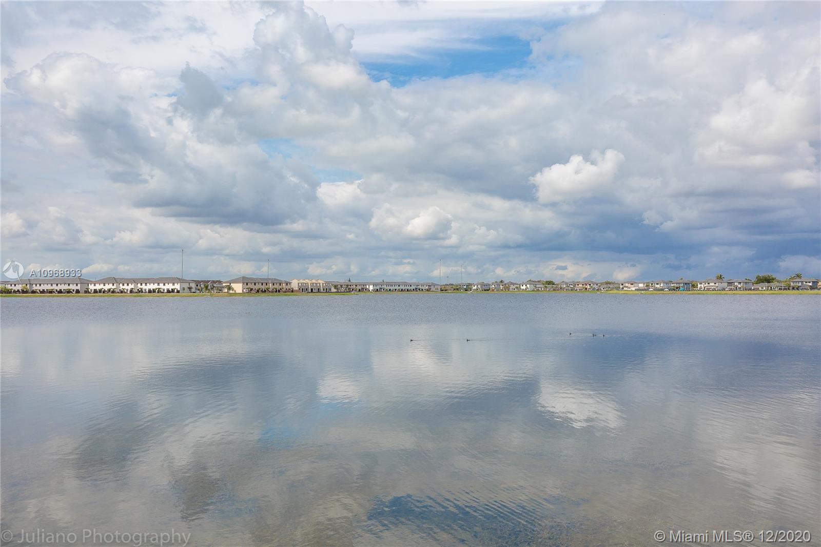 DUNNWOODY LAKE - Residential