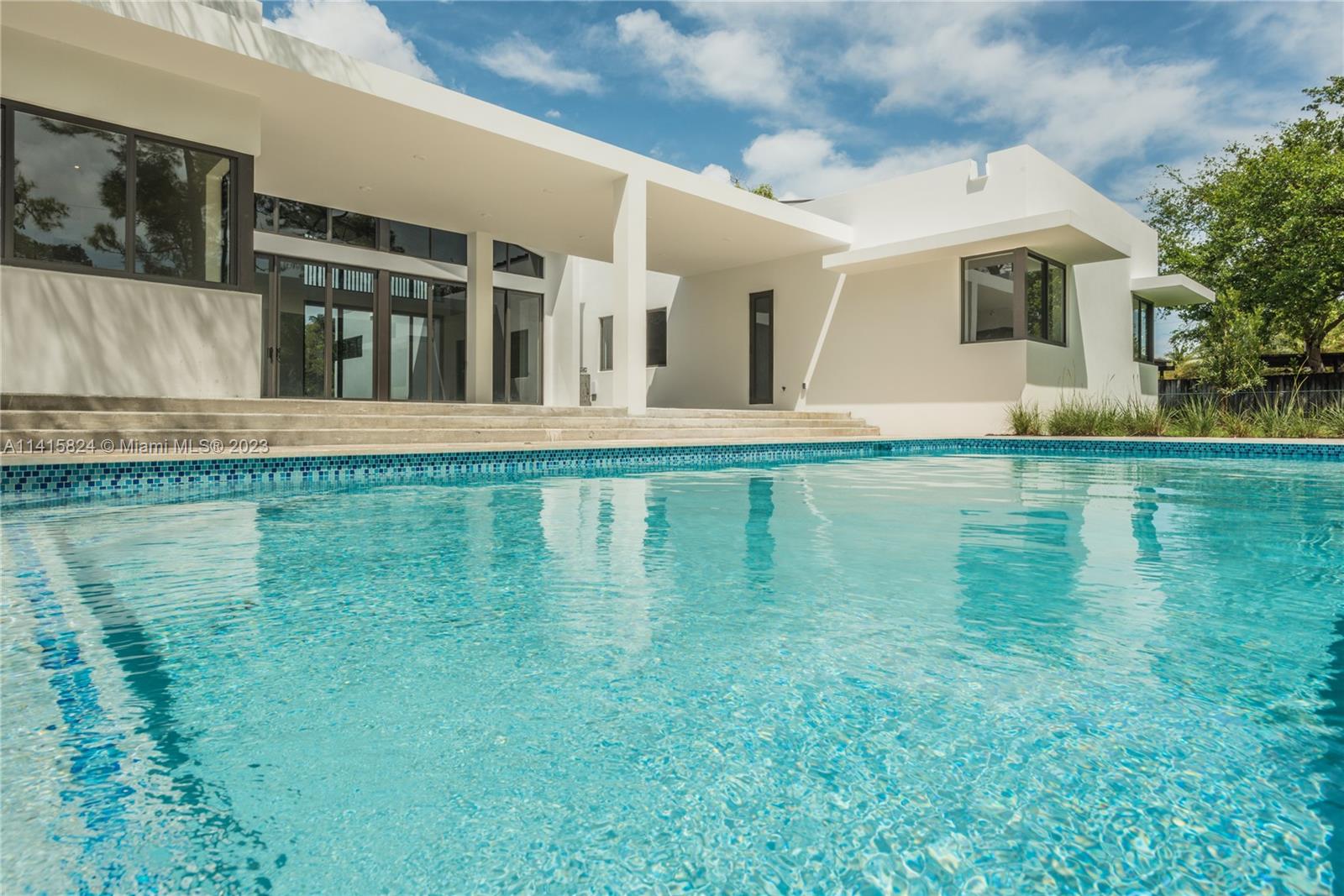 SUNSET VIEW - Residential