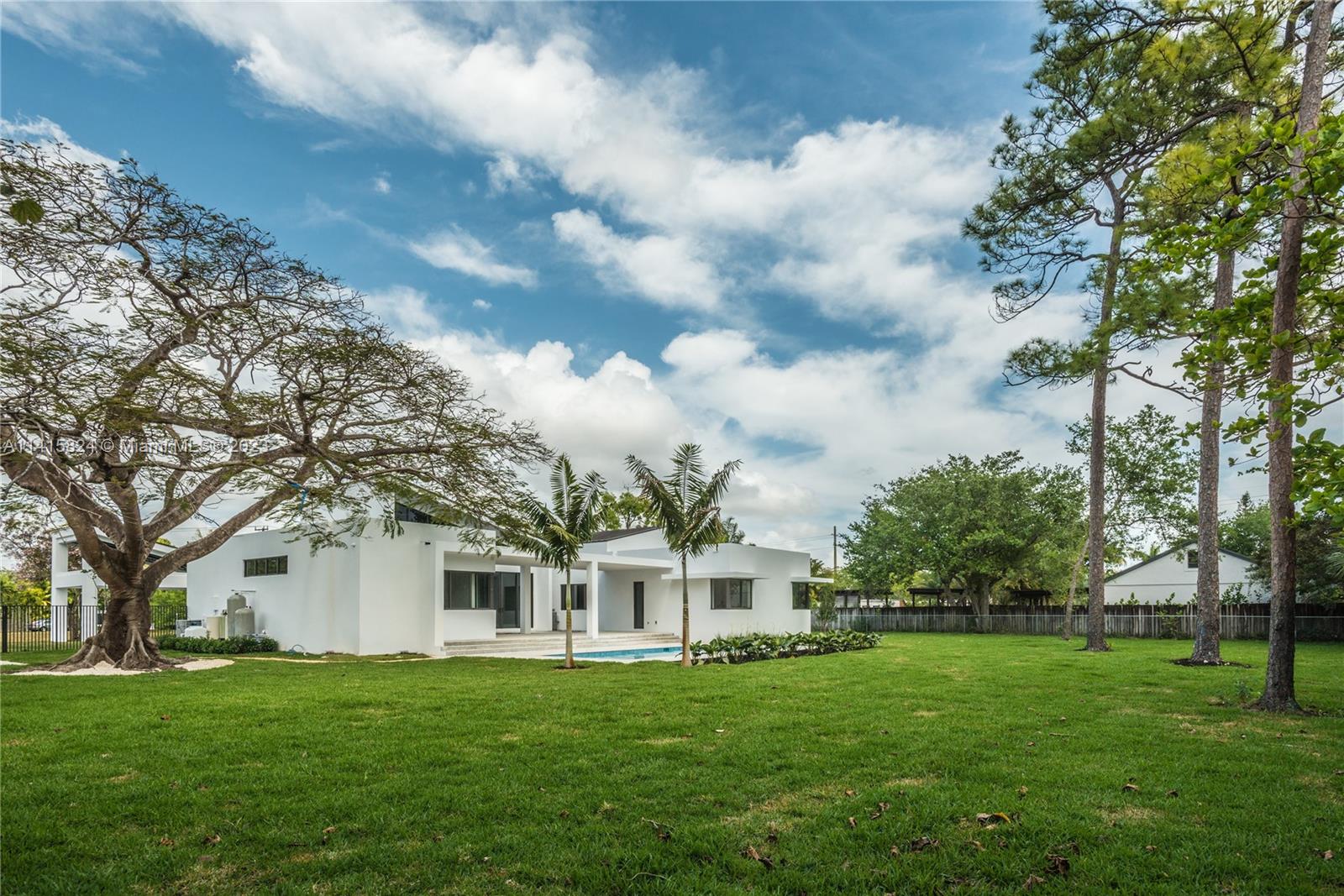 SUNSET VIEW - Residential