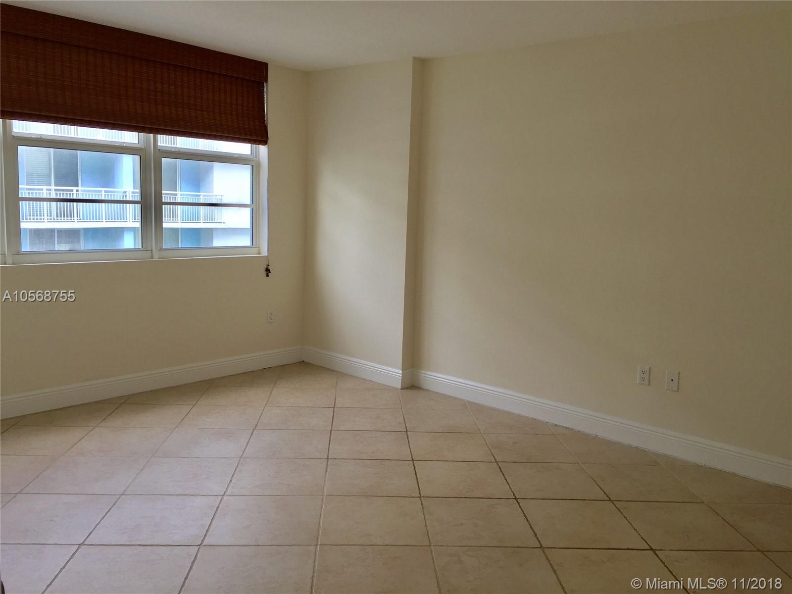 THE COLLINS CONDO - Residential Lease