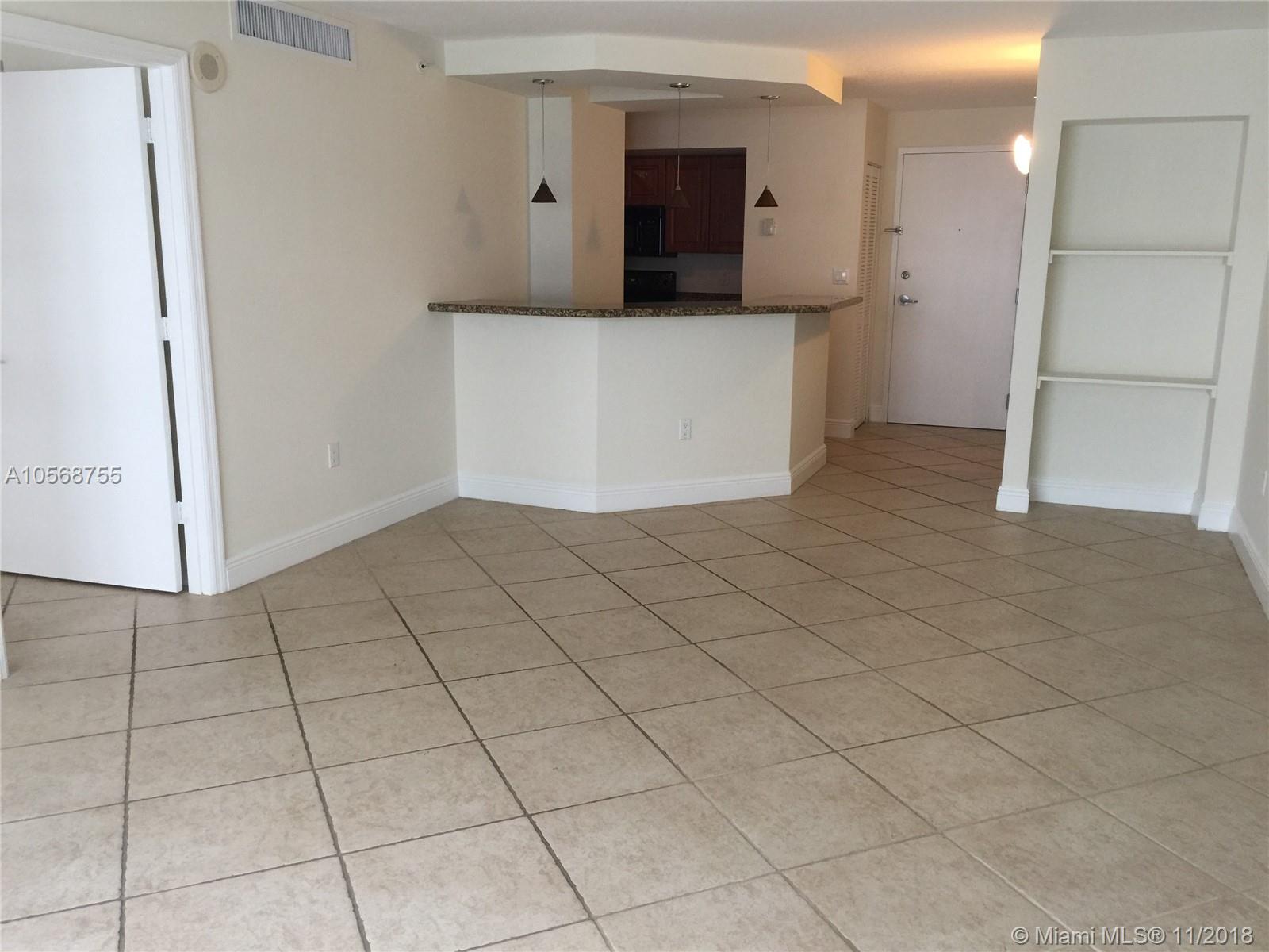 THE COLLINS CONDO - Residential Lease