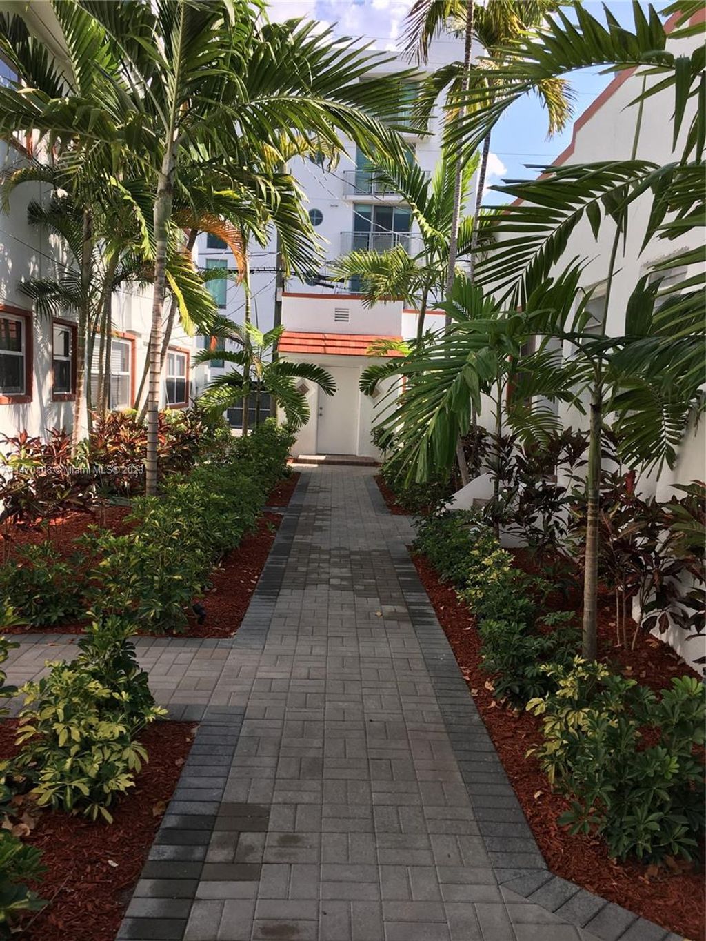 Photo of Fort Lauderdale, FL 33301 (MLS # A11470168)