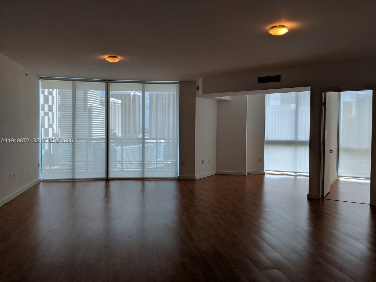 WIND CONDO - Residential