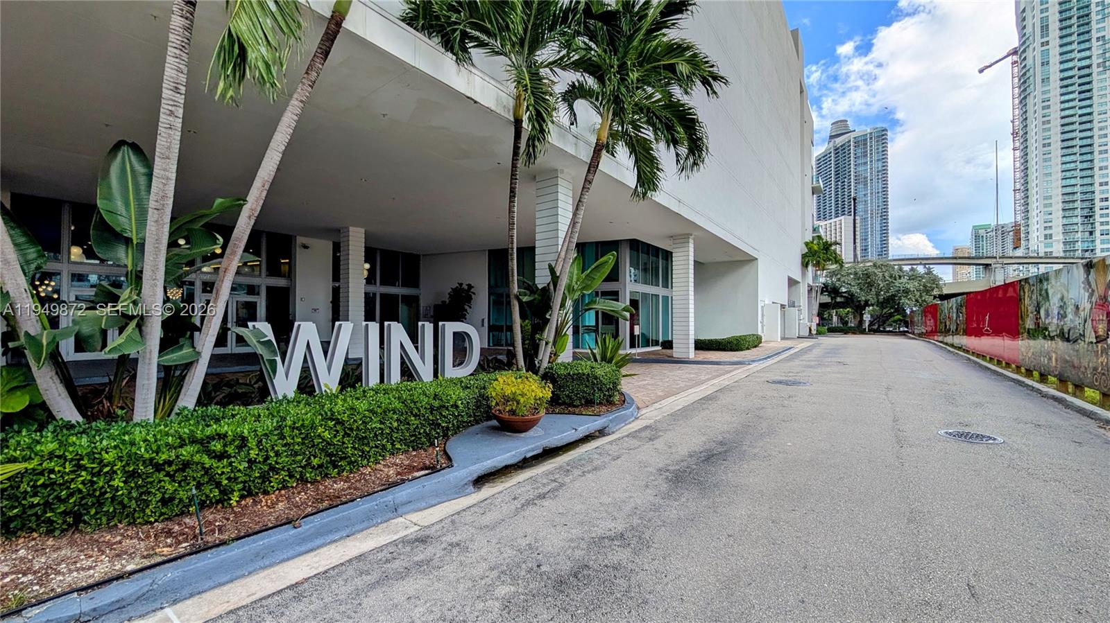 WIND CONDO - Residential