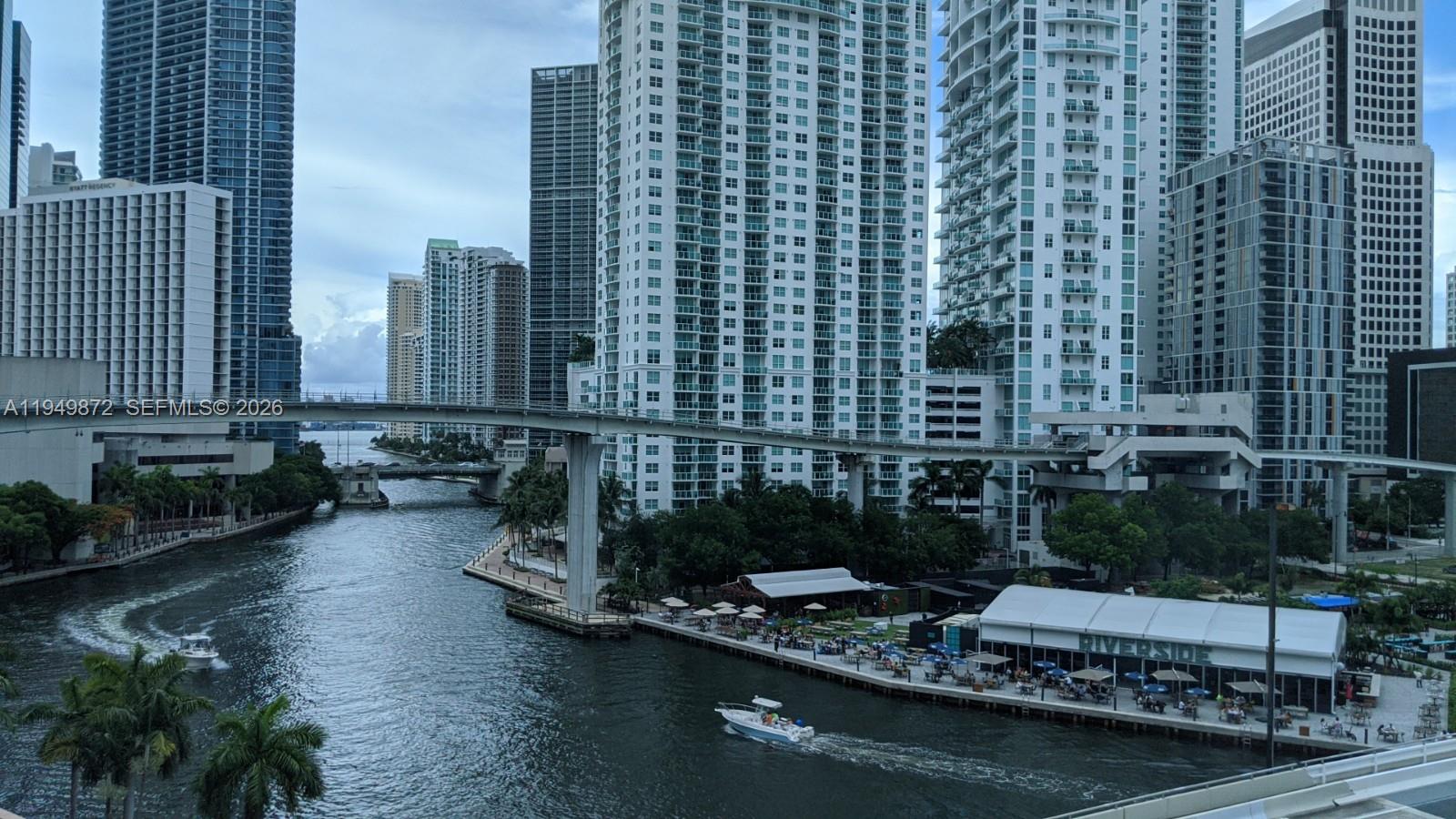 WIND CONDO - Residential