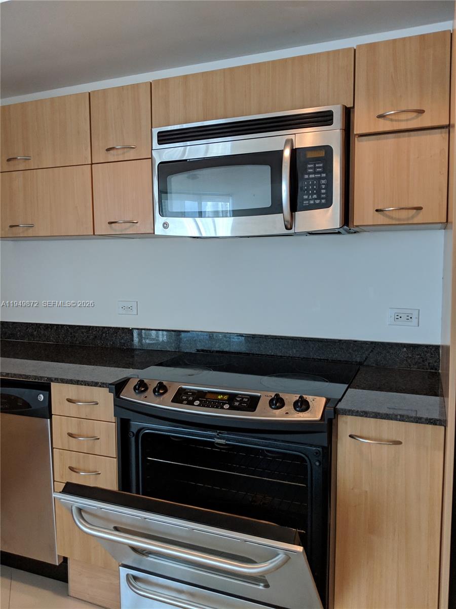 WIND CONDO - Residential