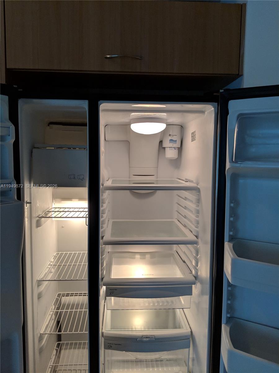 WIND CONDO - Residential