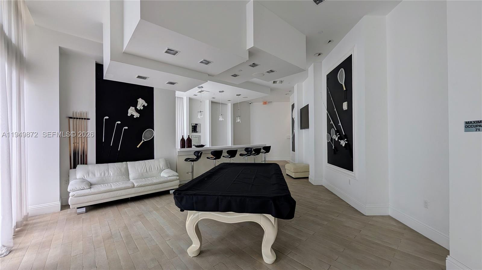 WIND CONDO - Residential