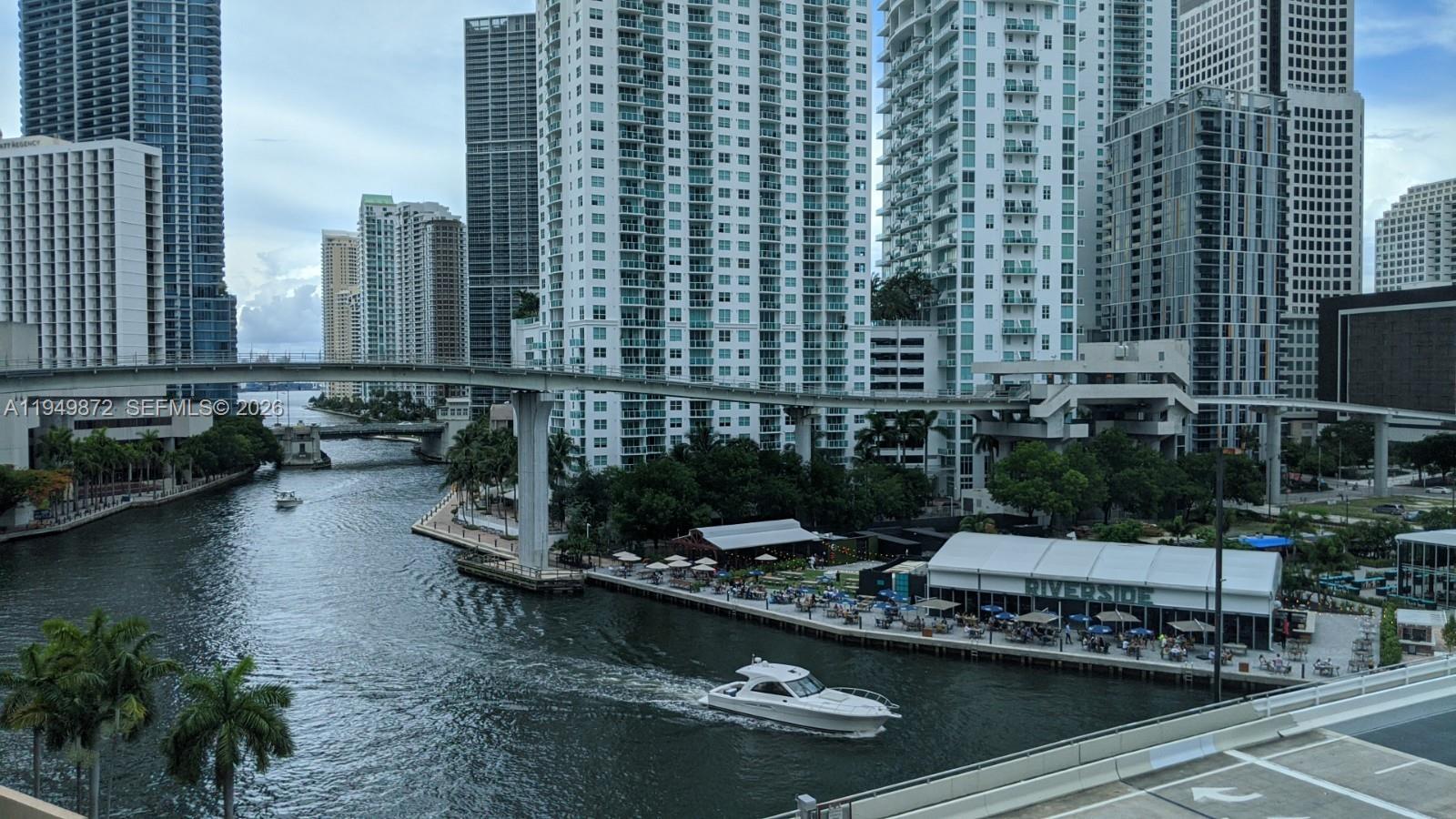 WIND CONDO - Residential