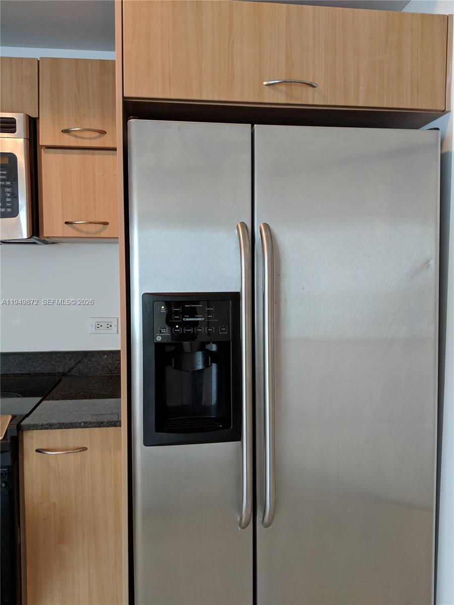 WIND CONDO - Residential