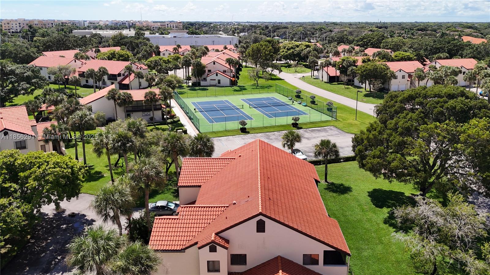 SOUTH LAKE CONDO - Residential
