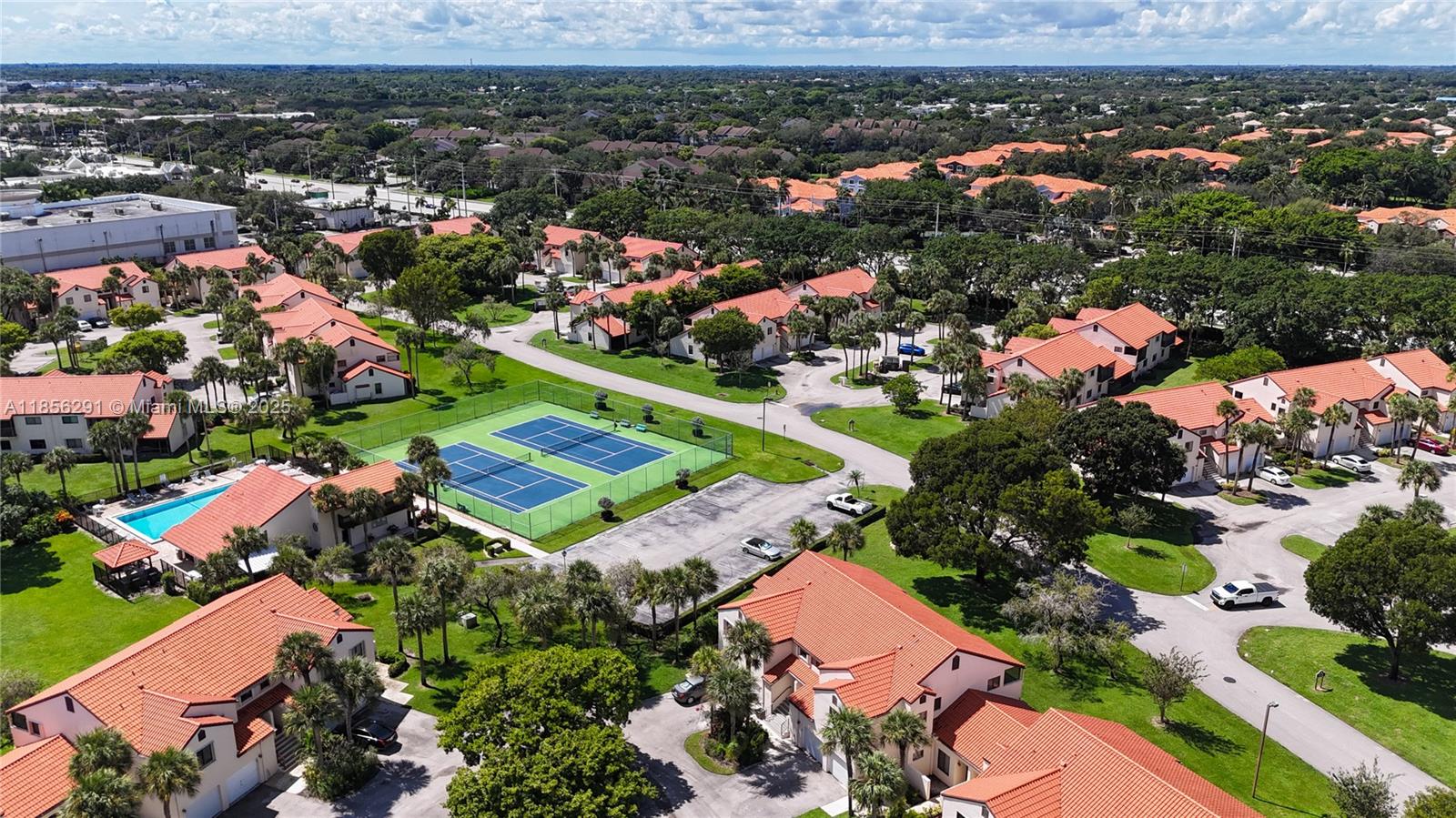 SOUTH LAKE CONDO - Residential