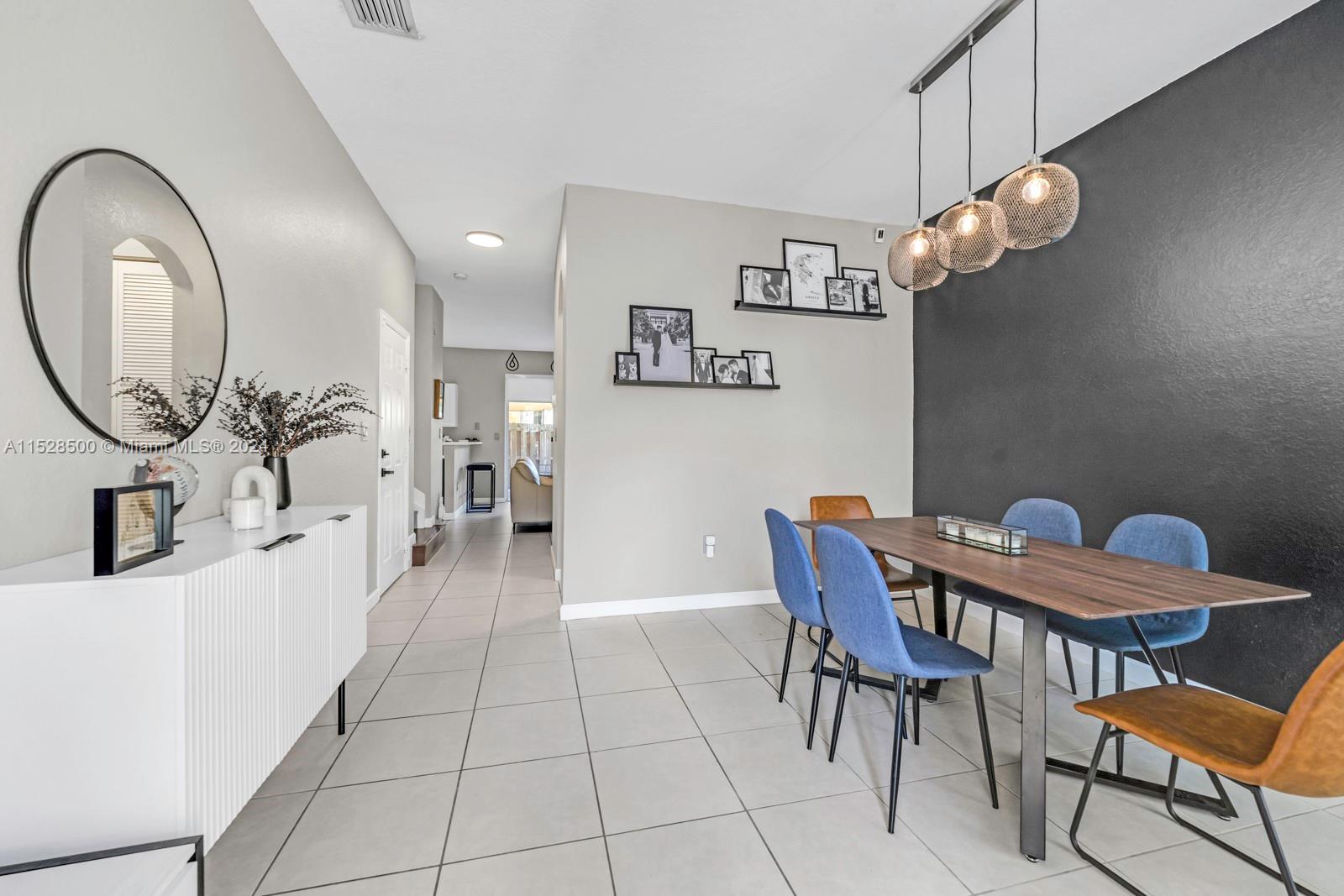 COURTS AT TUSCANY - Residential