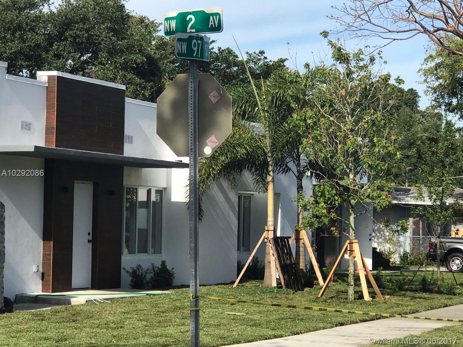 PINEWOOD PARK PL AMD 2ND - Residential Lease