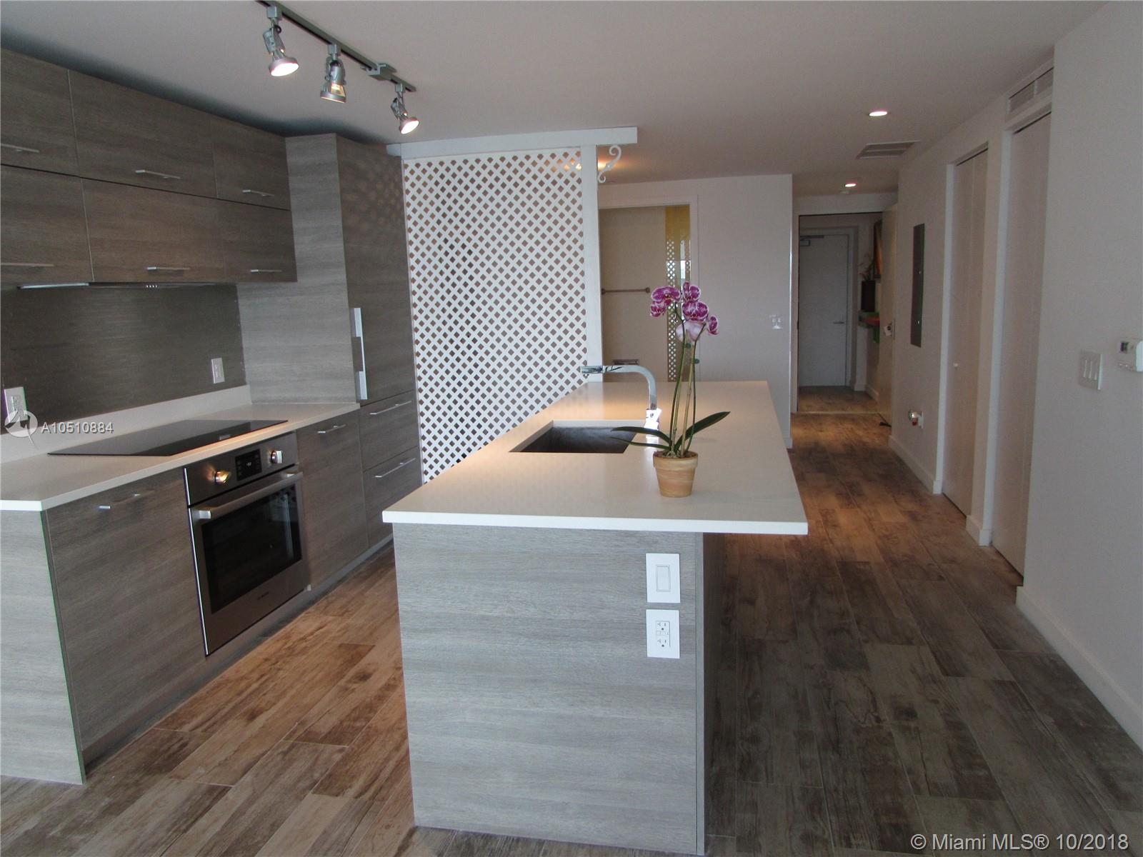 PARAISO BAY CONDO - Residential Lease