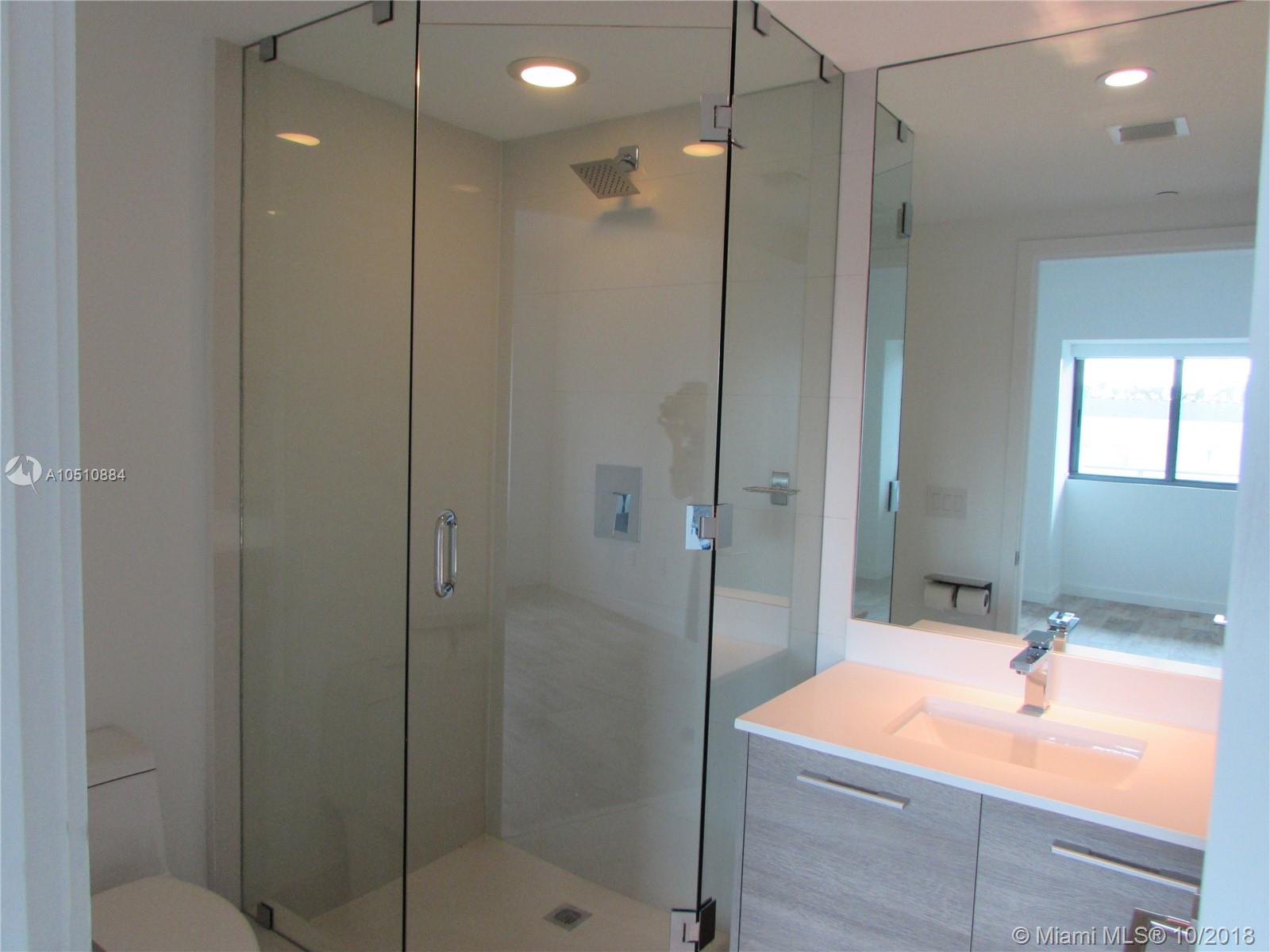 PARAISO BAY CONDO - Residential Lease