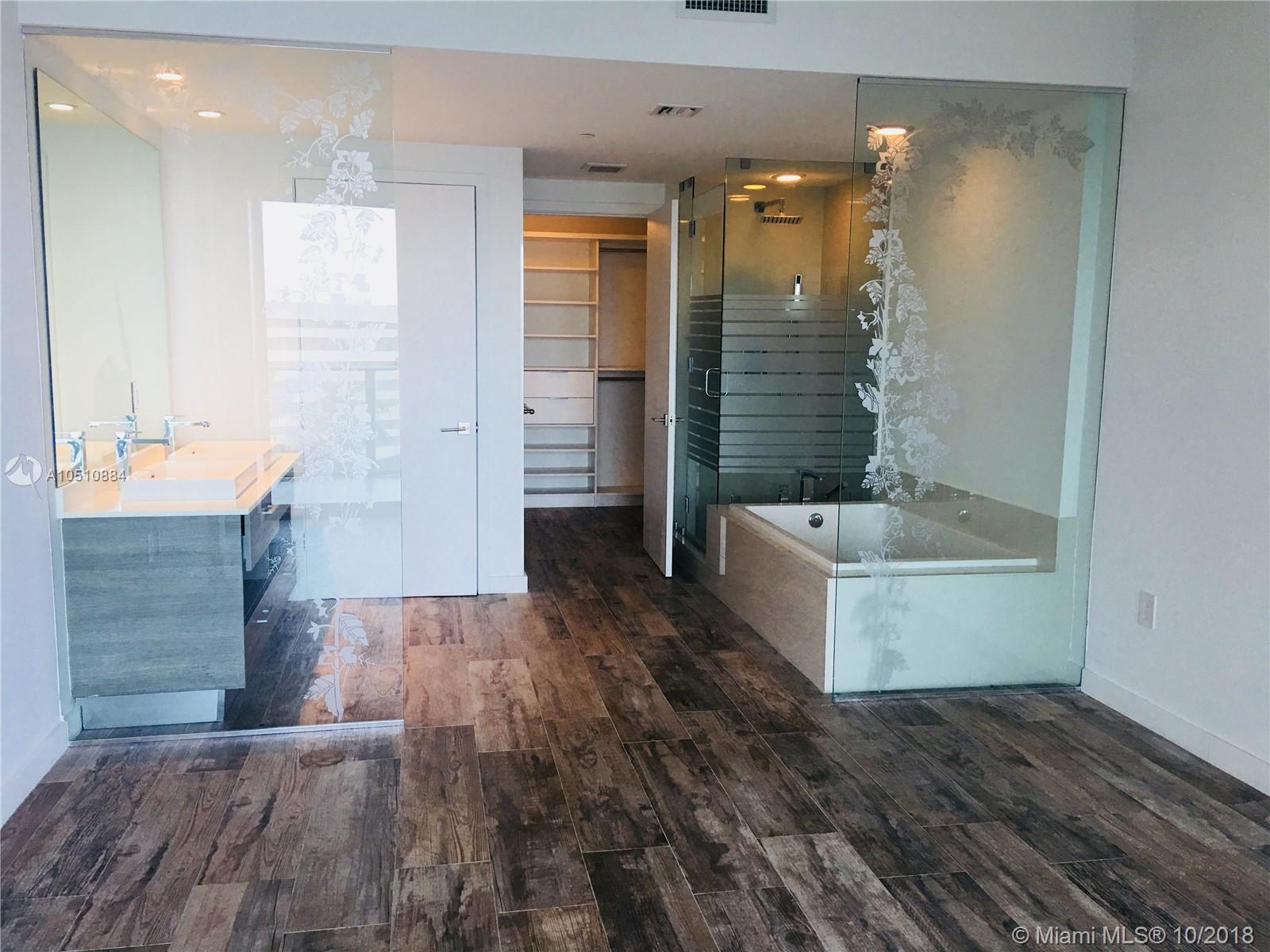 PARAISO BAY CONDO - Residential Lease