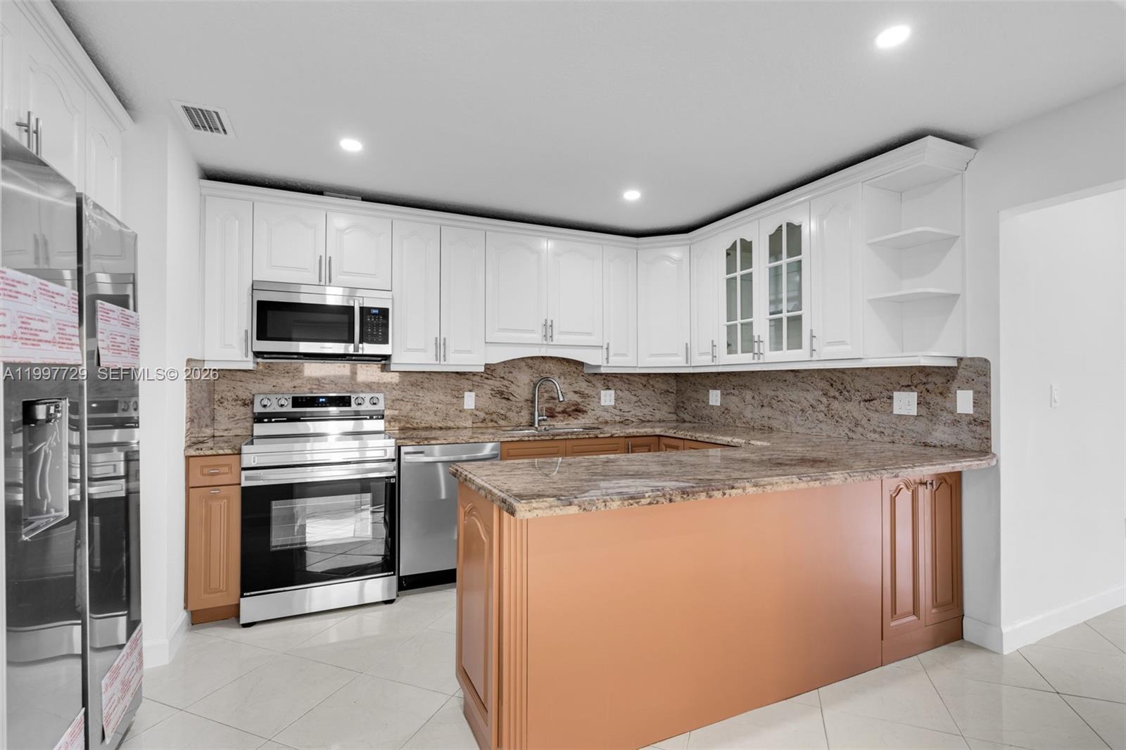 CARIBE HOMES - Residential Lease