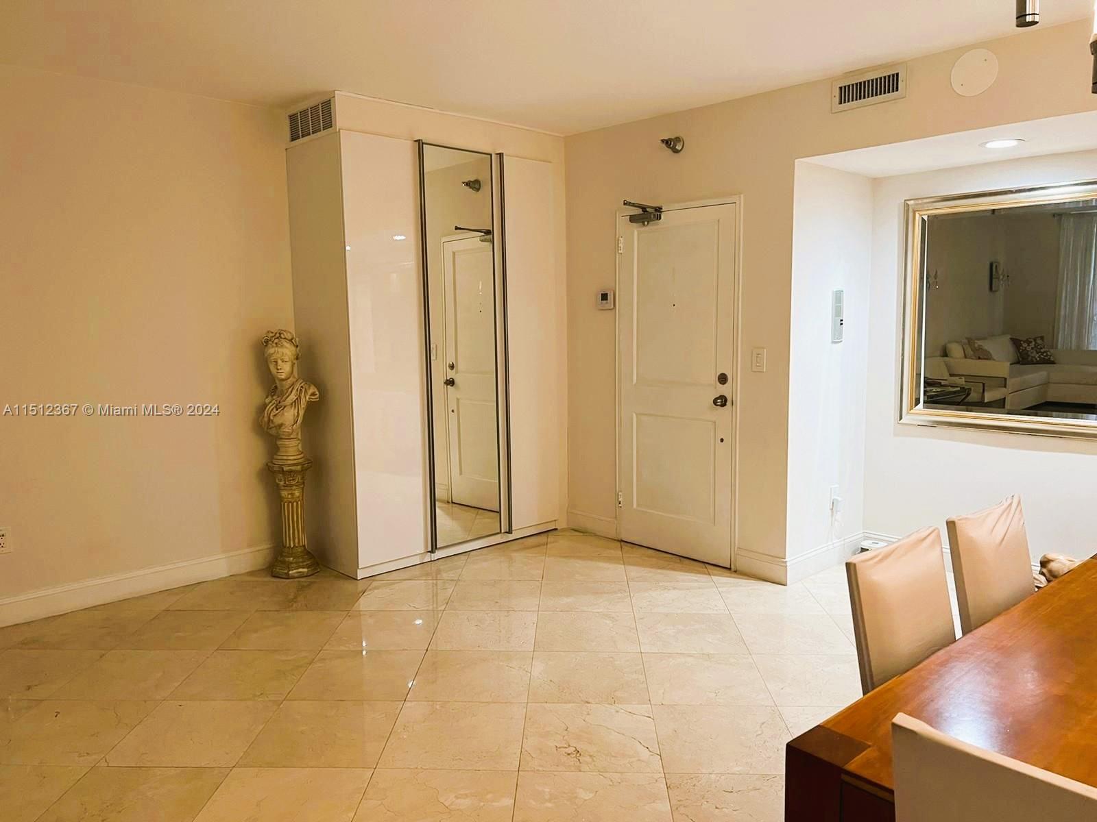THE PLAZA OF BAL HARBOUR - Residential