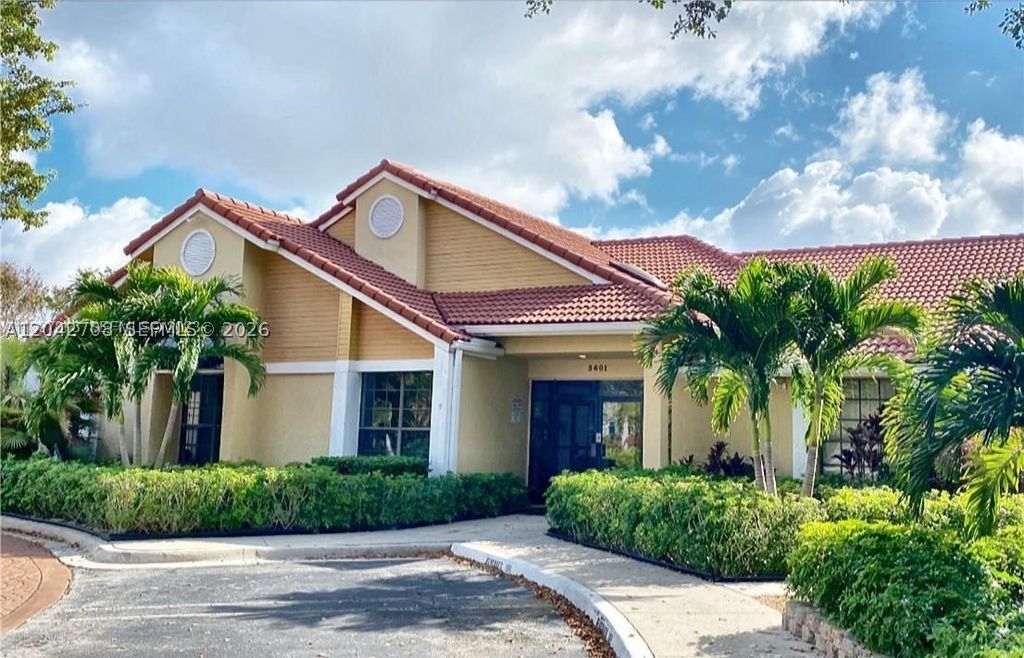 Photo of 5641 Riverside Dr #303B1, Coral Springs, FL 33067 (MLS # A12042708)