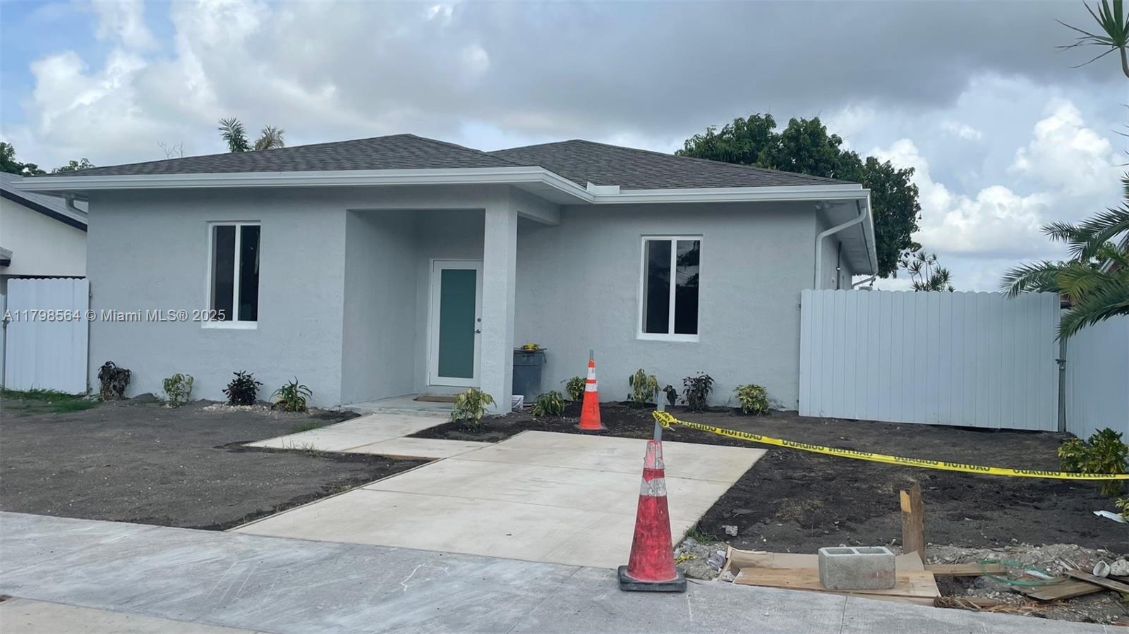 640 SW 12th Ave
