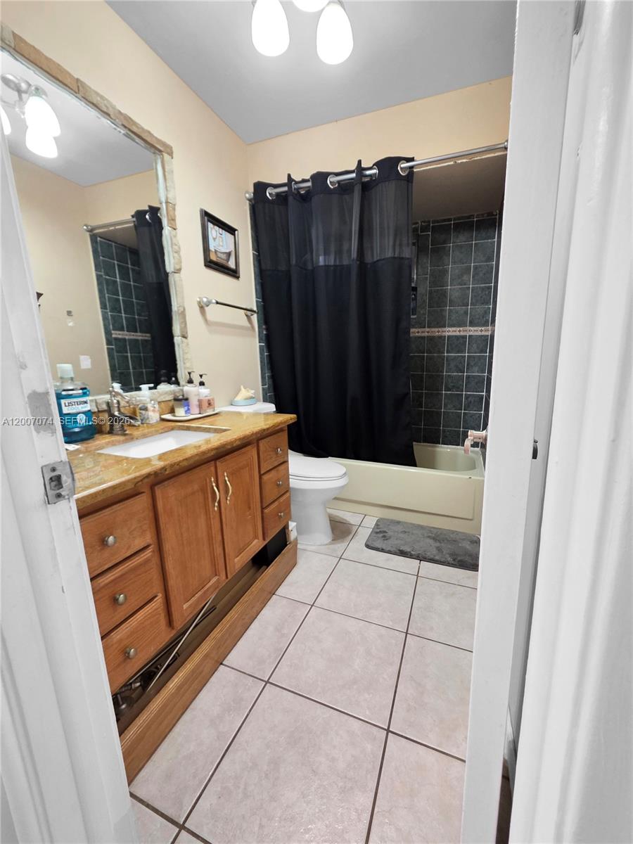 SUNRISE GOLF VILLAGE SEC - Residential