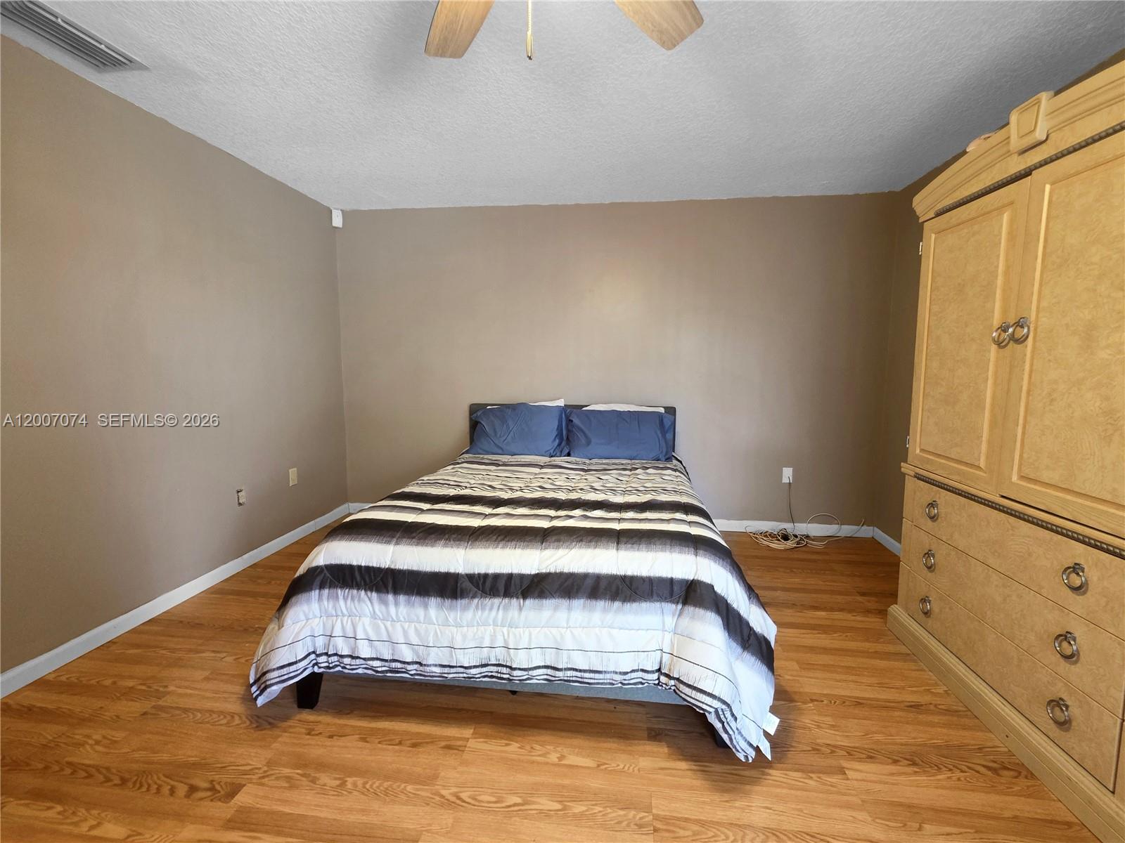 SUNRISE GOLF VILLAGE SEC - Residential