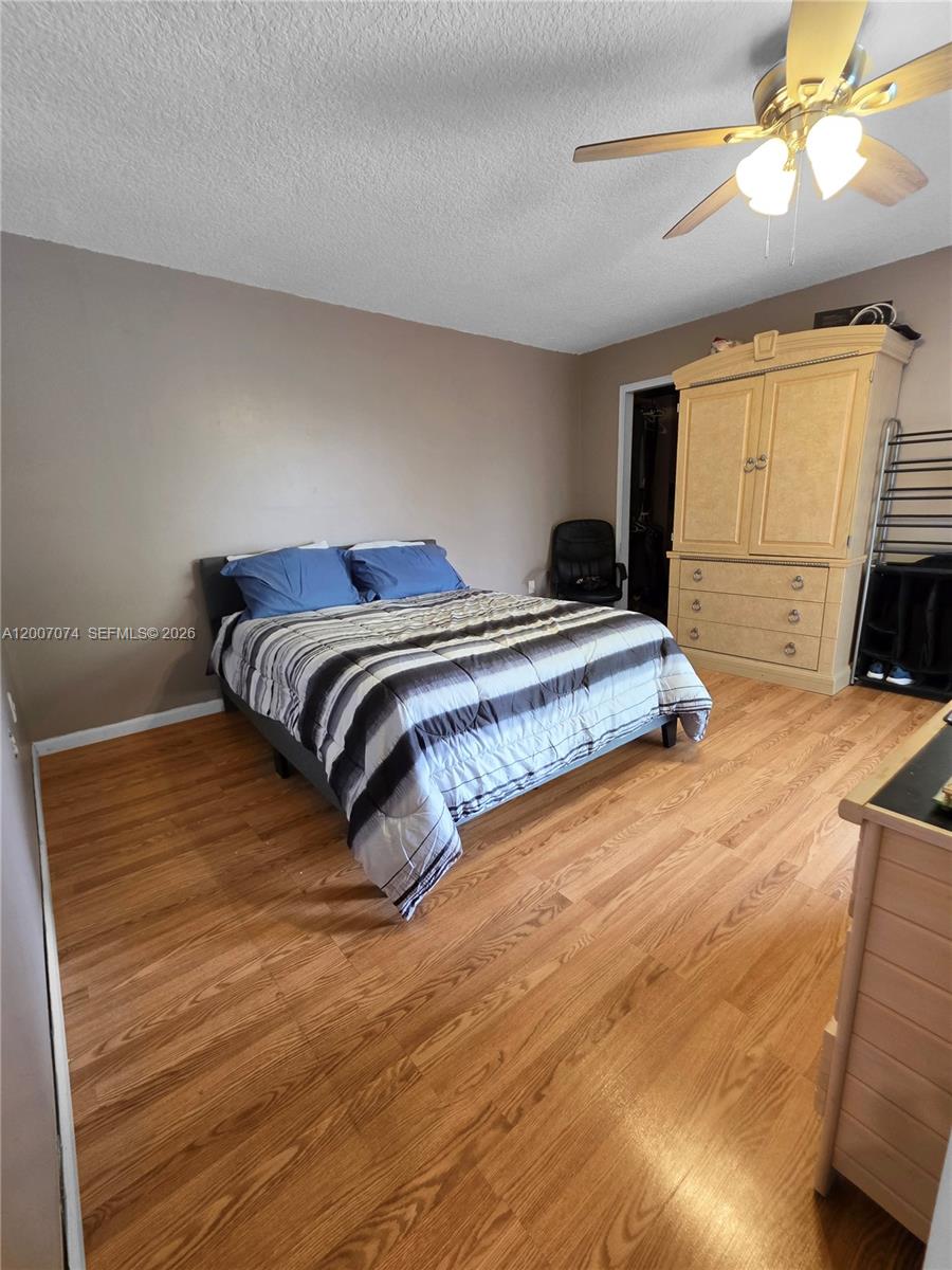 SUNRISE GOLF VILLAGE SEC - Residential