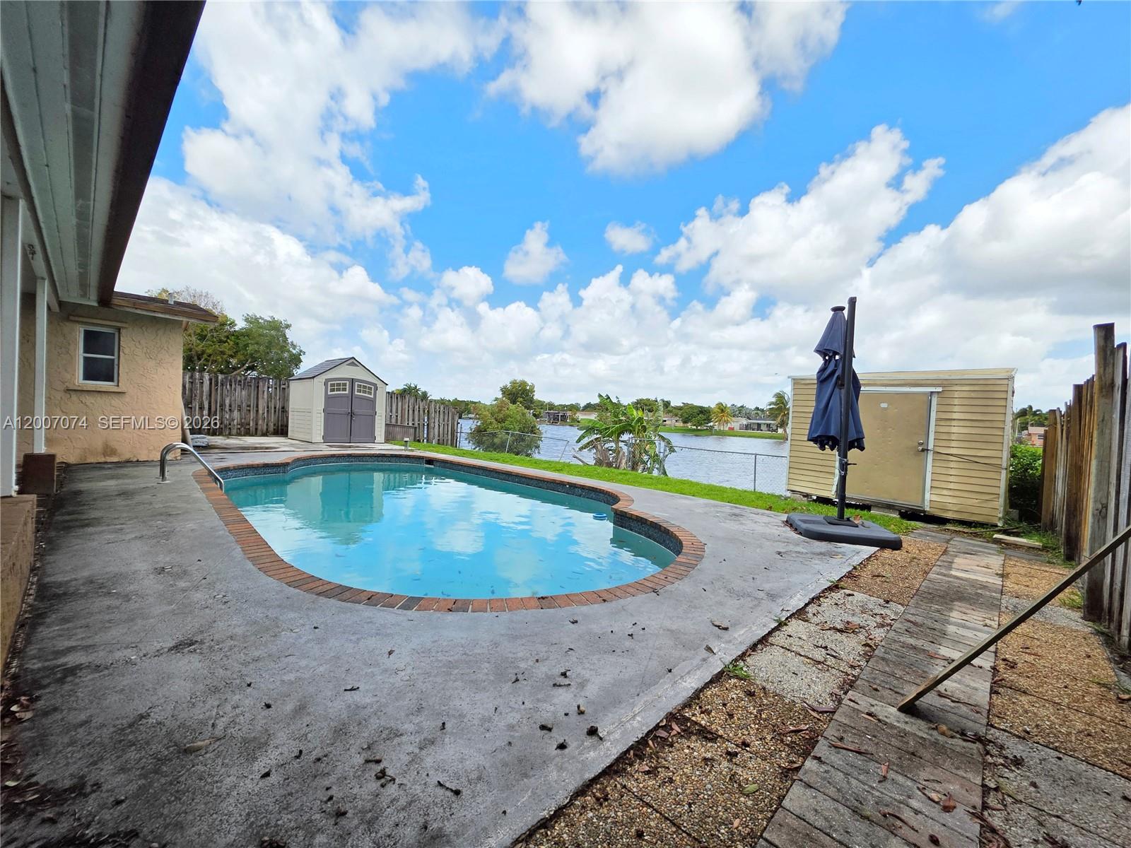 SUNRISE GOLF VILLAGE SEC - Residential