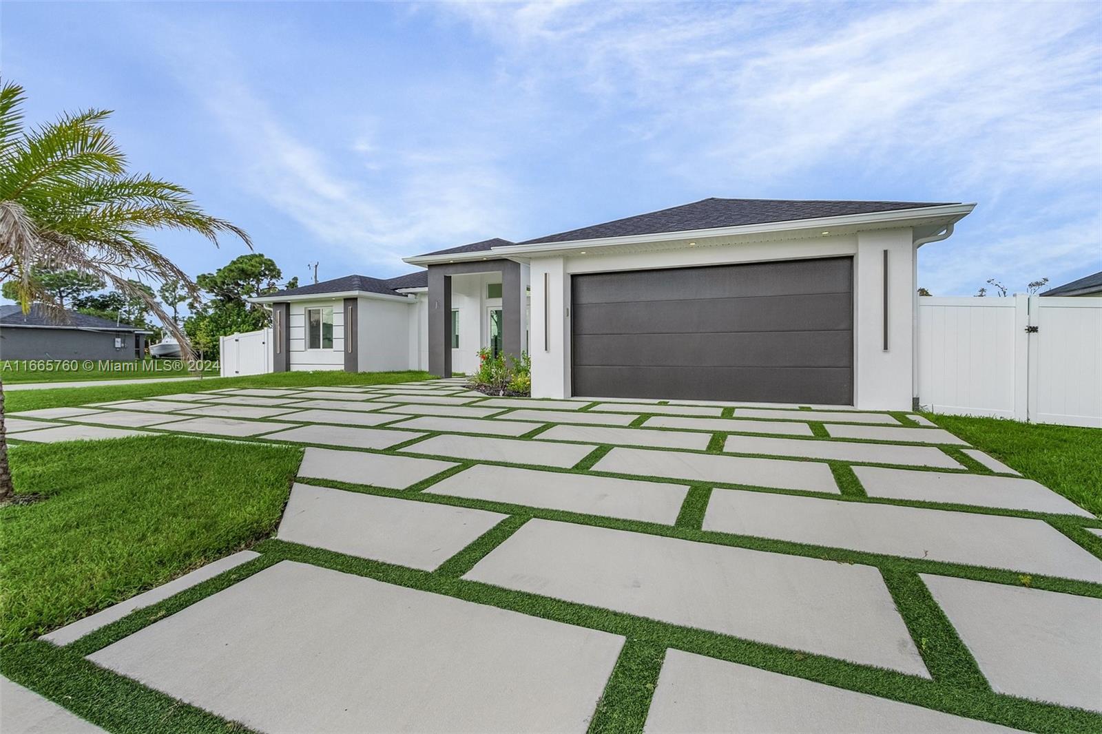 216 Chiquita Blvd, Cape Coral, Lee County, Florida - 3 Bedrooms  
3 Bathrooms - 