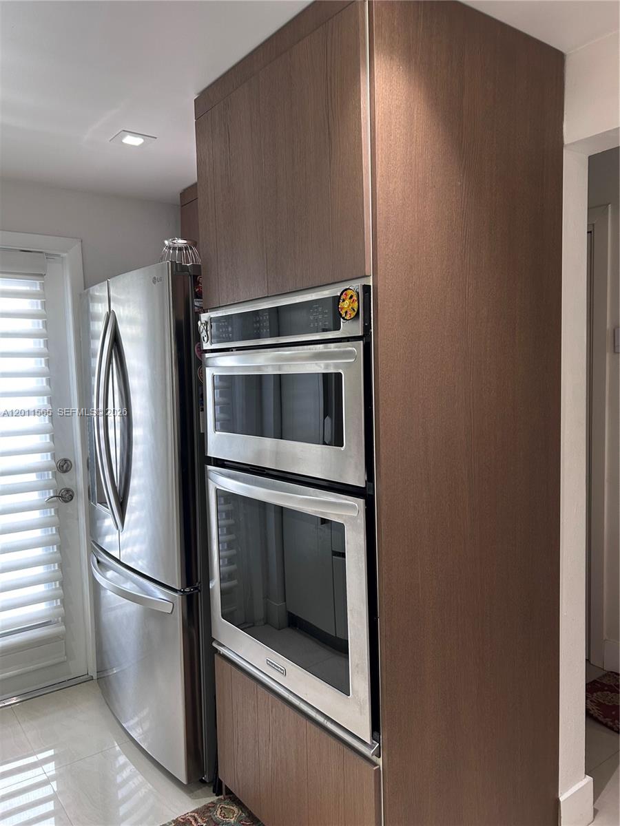 RIO NUEVO "B" CONDO - Residential