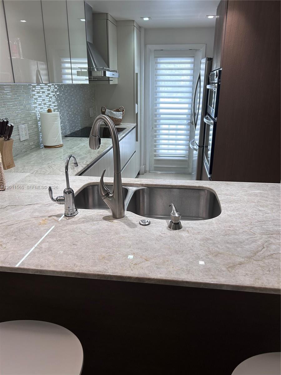 RIO NUEVO "B" CONDO - Residential