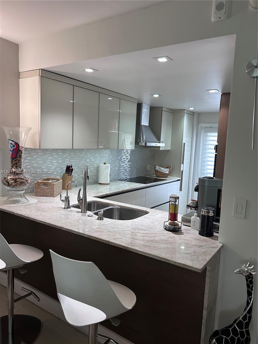 RIO NUEVO "B" CONDO - Residential