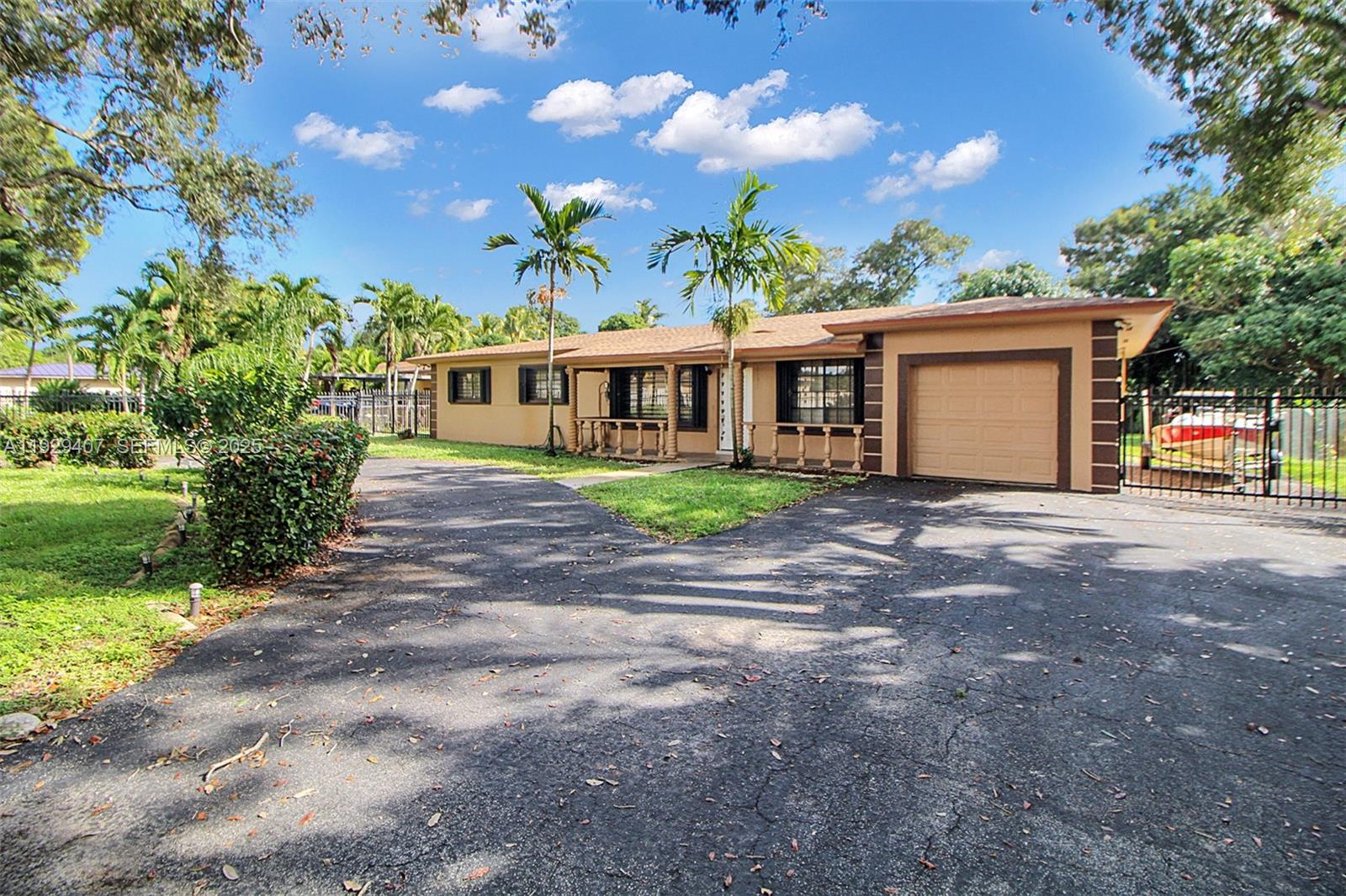 BISC GARDENS SEC F PT 1 - Residential