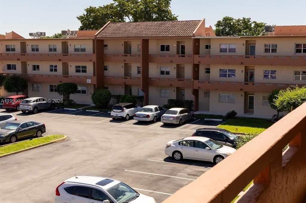 GREENS CONDO APTS PHASE I - Land